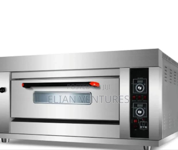 Unique One Deck Two Tray Oven - main view