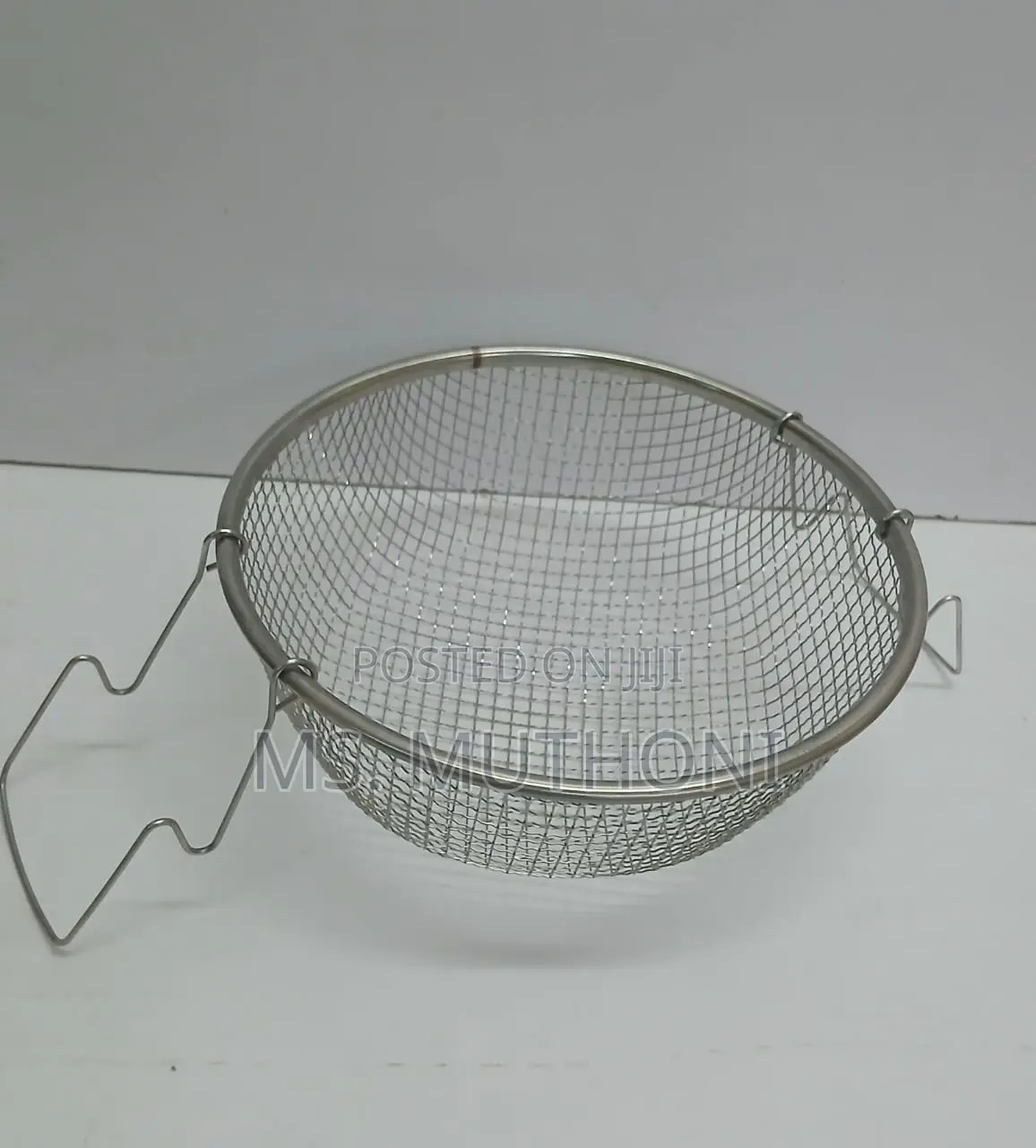 Round Stainless Steel Deep Fry Basket.