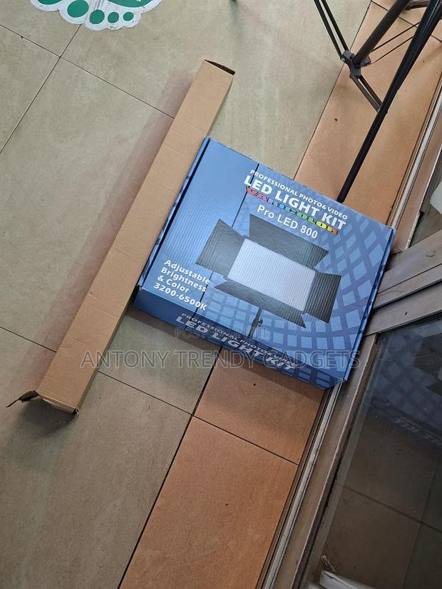 Professional Led Video Light Pro Led 800 With Tripod - thumbnail 2