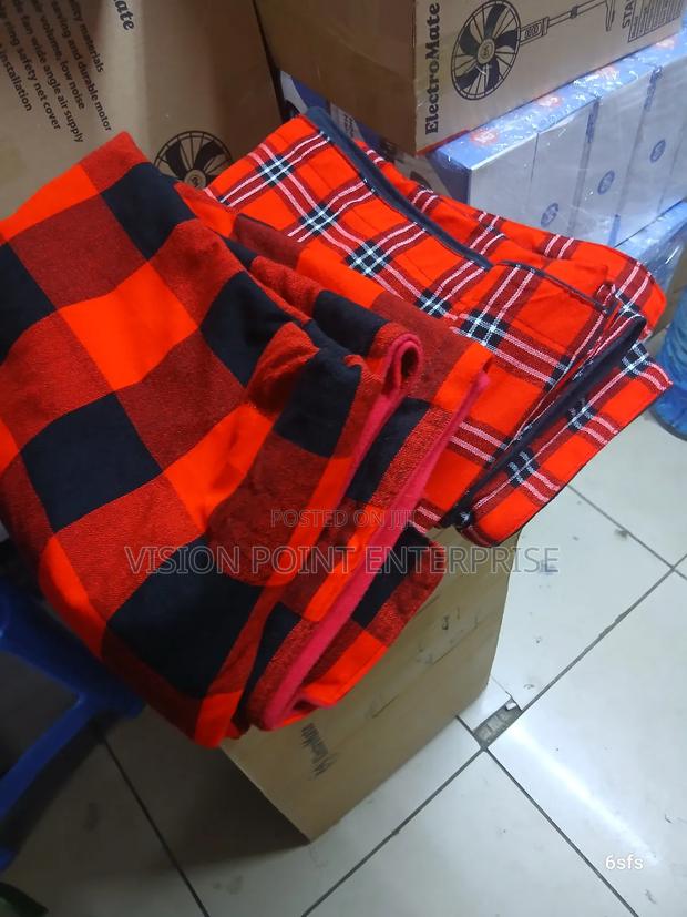 Masaai Shuka With Fleece - thumbnail 2