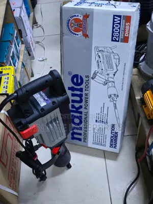 Makute Demolisher 2800w
