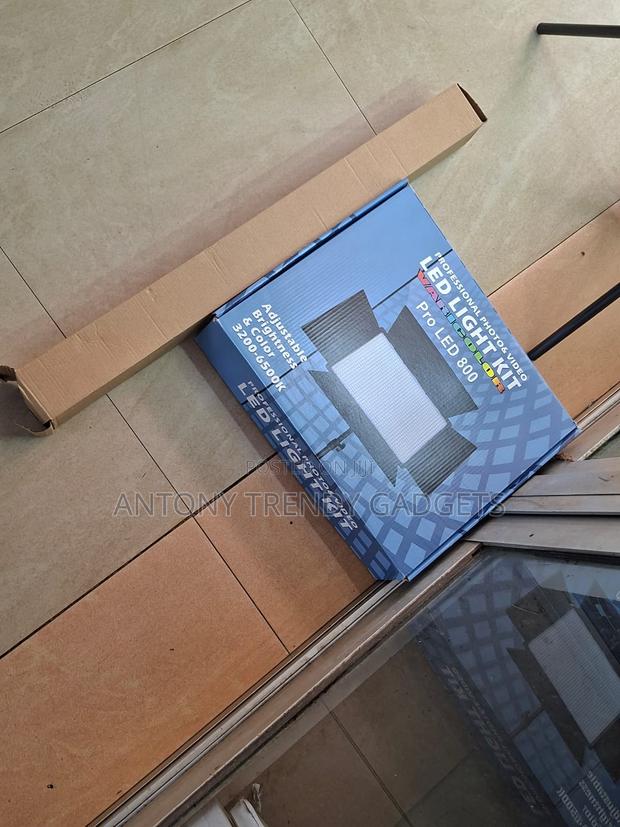 Pro Led 800 Led Video Light Kit With Adjustable Stand - thumbnail 3