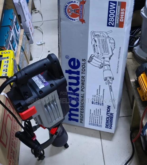 Makute Demolisher 
2800w