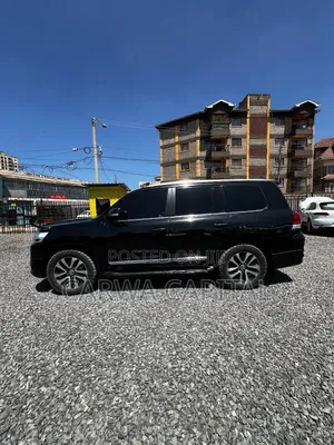 Toyota Land Cruiser 4.6 V8 ZX 2016 Black