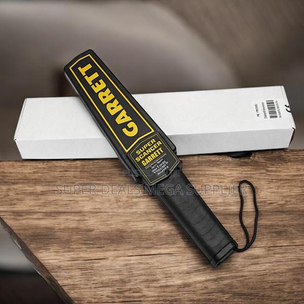 Garrett Superscanner Handheld Metal Detector With Efficient Power Use
