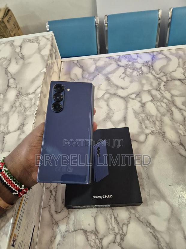 Samsung Galaxy Z Fold6 256 GB Gray - thumbnail 4