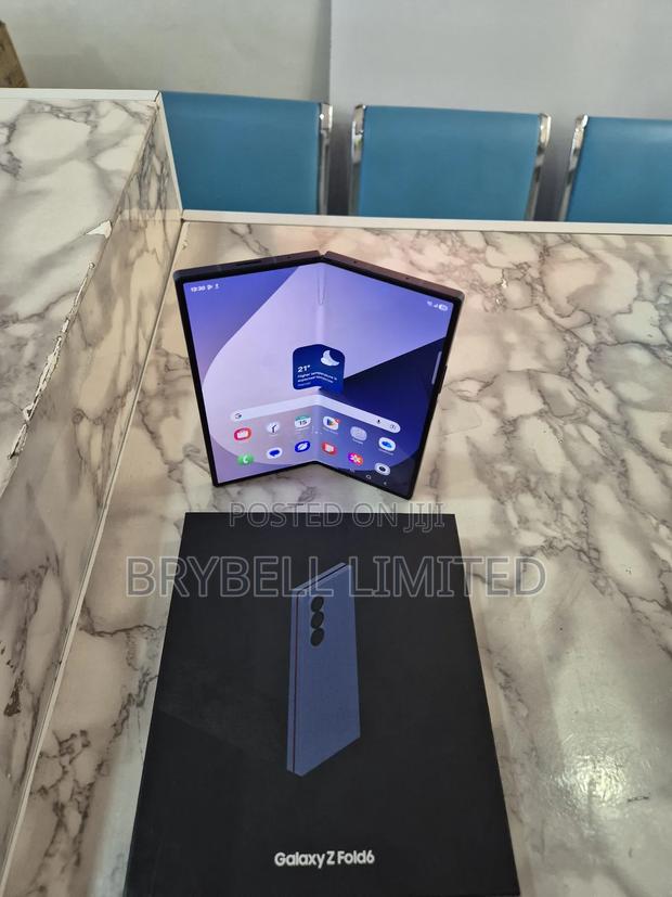 Samsung Galaxy Z Fold6 256 GB Gray - main view