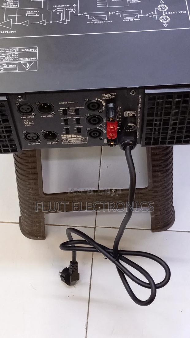 Crest Audio Amplifier C12 - thumbnail 2