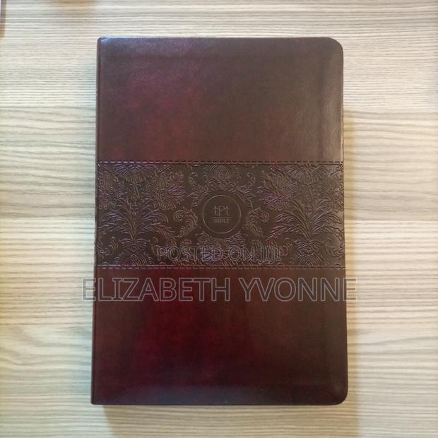 Passion Translation Bible, Leather. Large Print. - thumbnail 4