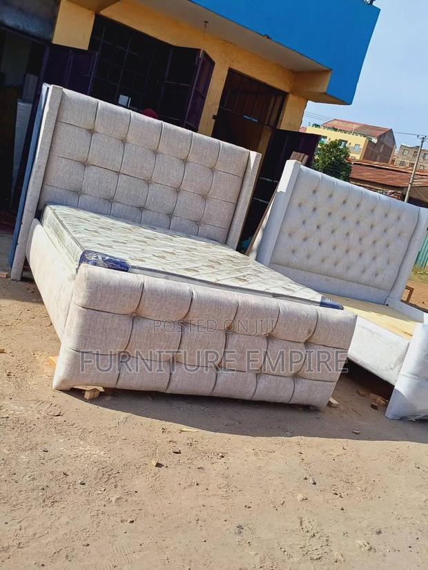 Catchy 5 by 6 Modern Bed - main view