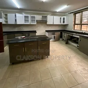 5bdrm Townhouse / Terrace in Lavington for rent