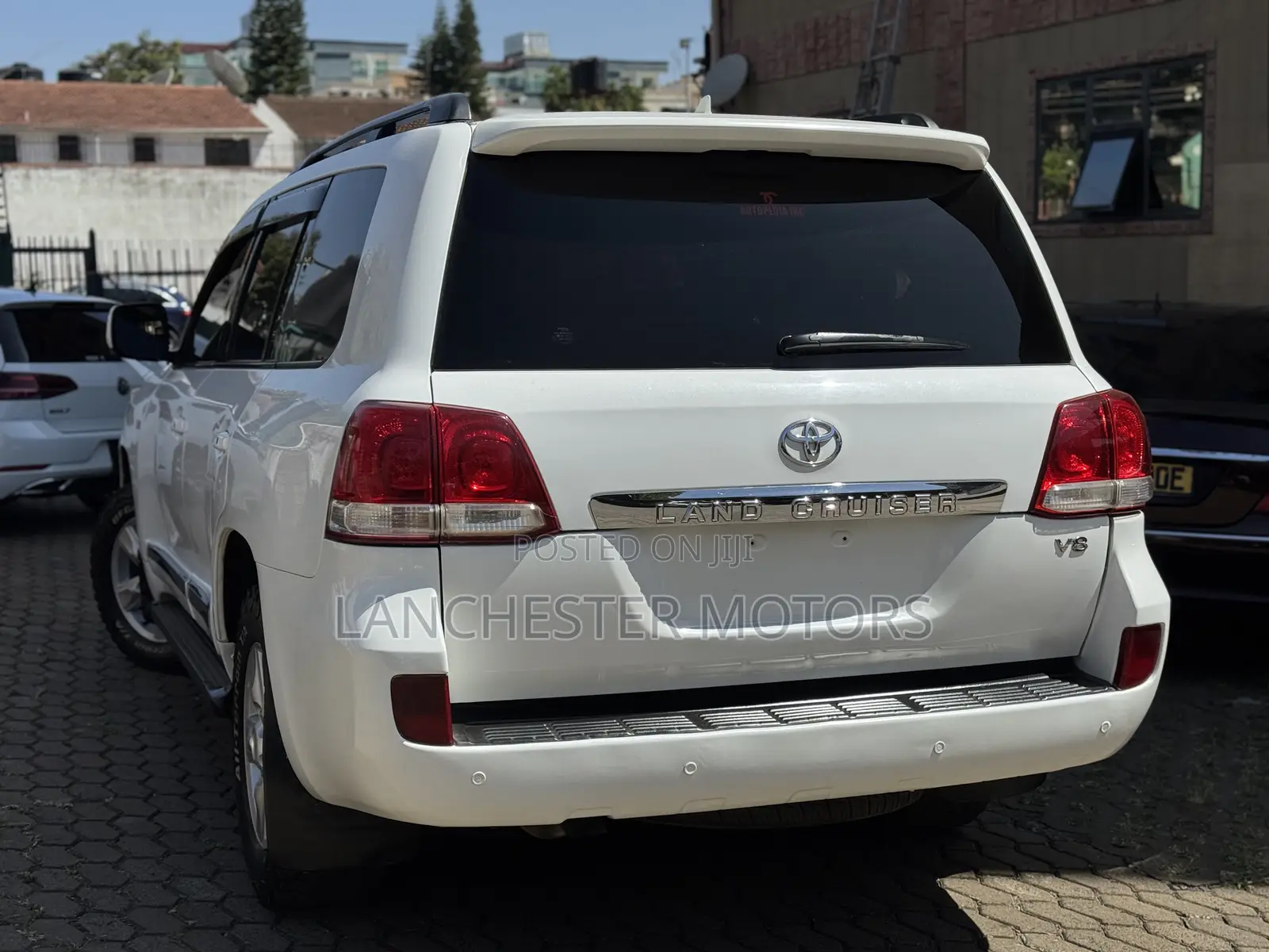 Toyota Land Cruiser 2008 White