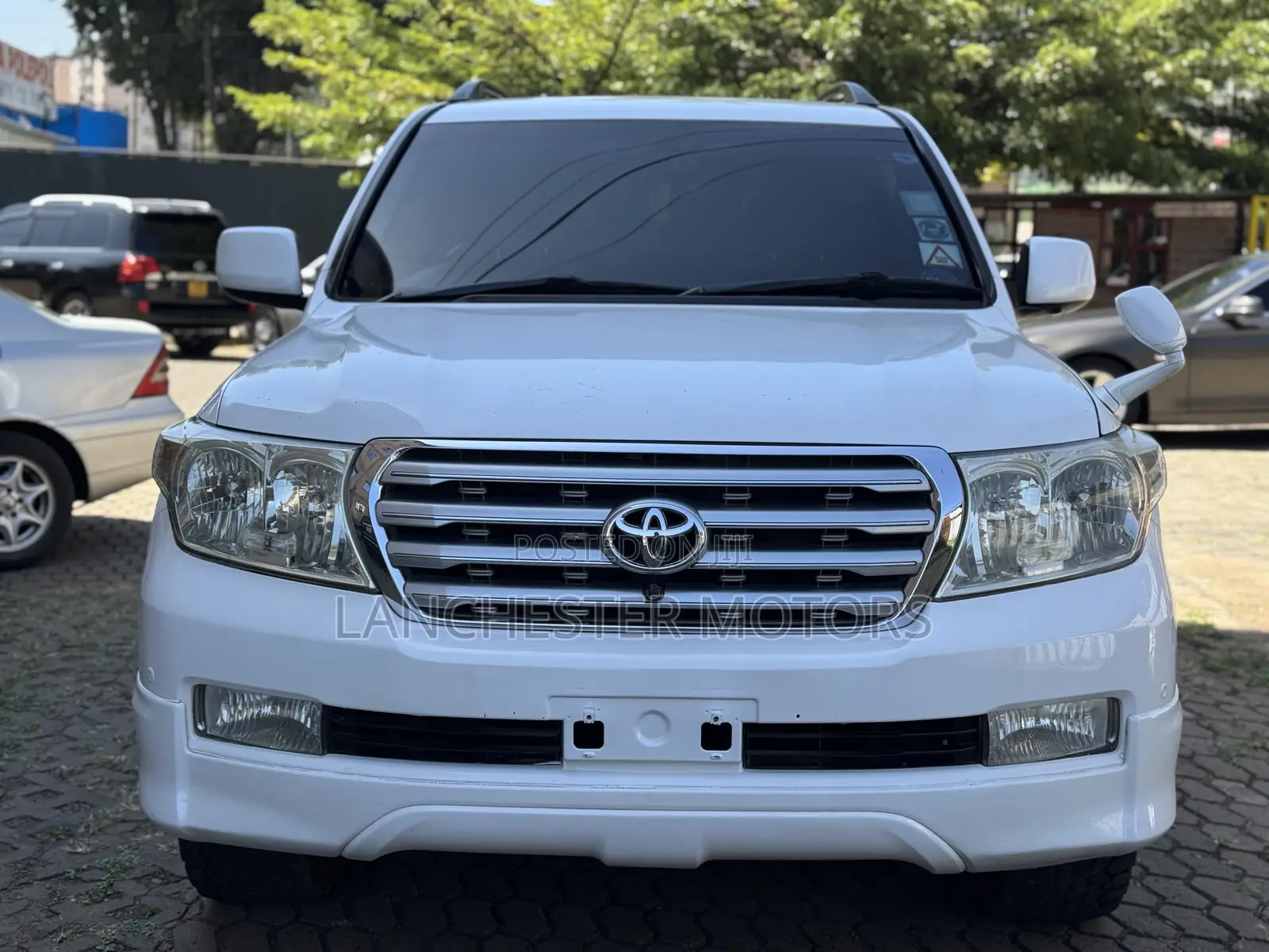 Toyota Land Cruiser 2008 White