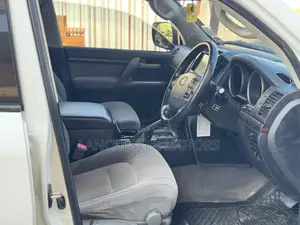 Toyota Land Cruiser 2008 White