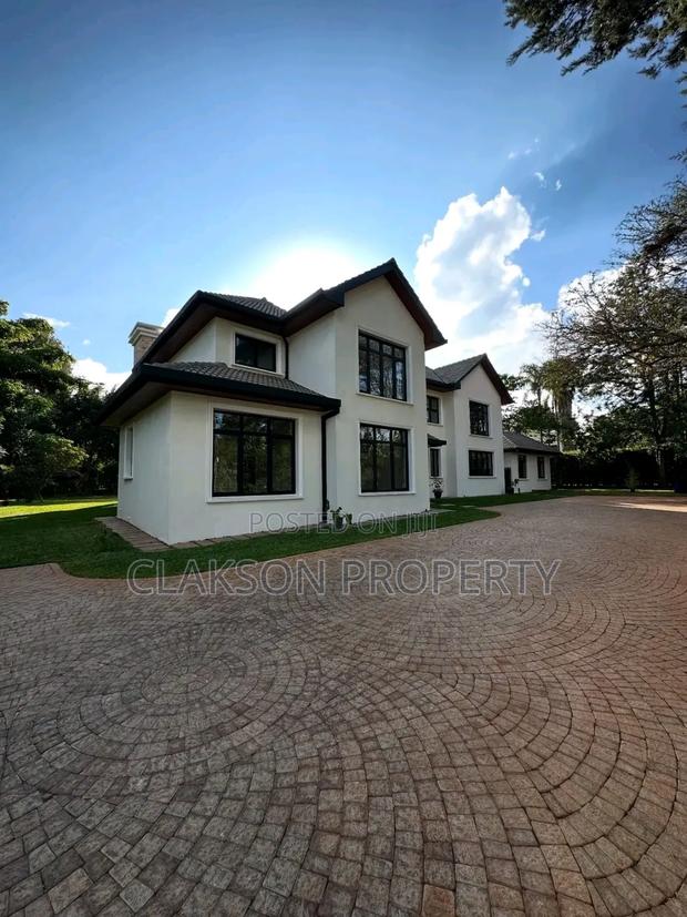 5bdrm Townhouse/Terrace in Runda for sale