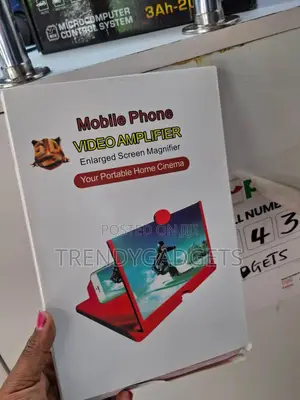 Phone Screen Enlarger 2–4x Eye Protection Video Amplifier