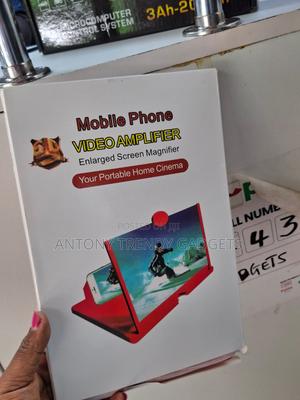 Mobile Phone Video Amplifier / Screen Magnifier - thumbnail 2