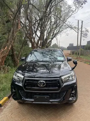 Toyota Hilux 2019 Black
