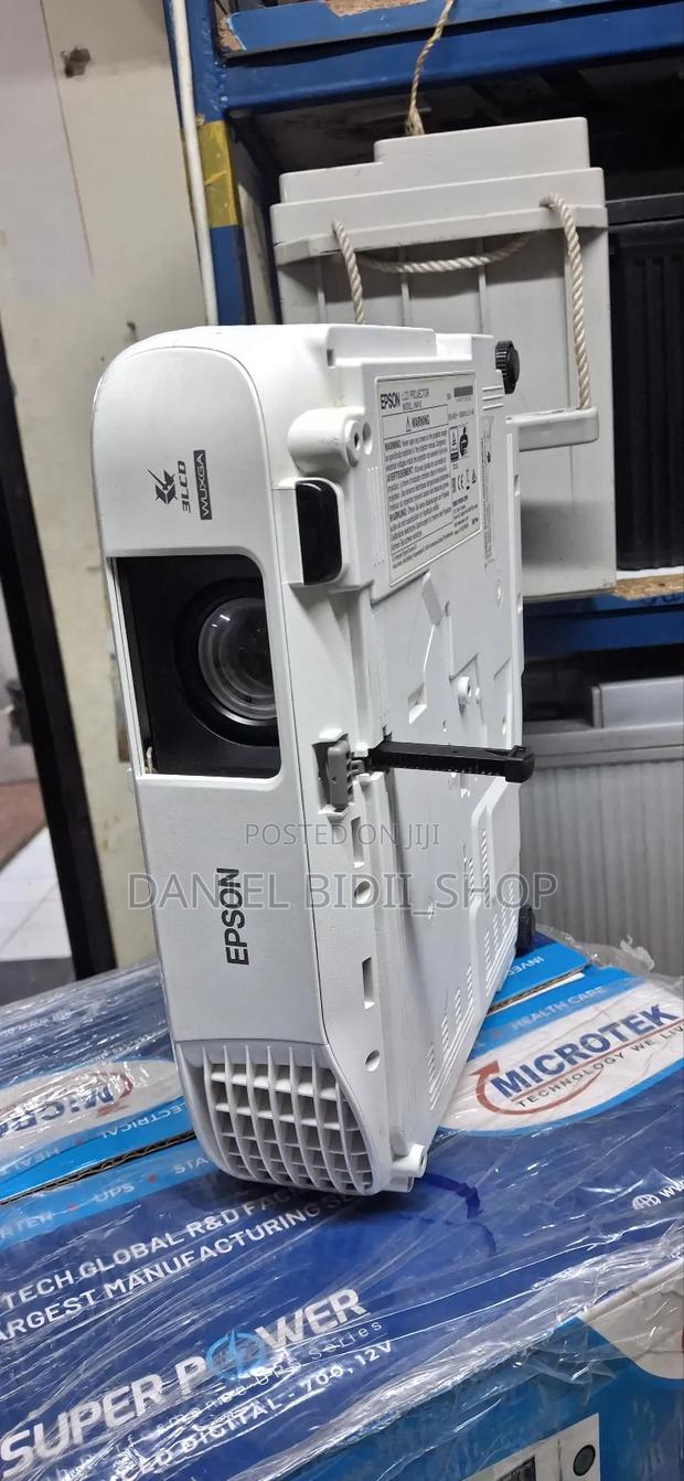 Epson Projector Eb-u05 - thumbnail 4