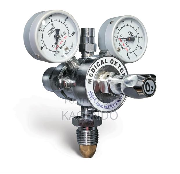 Dual Oxygen Regulator – Medical Gas Control Device - main view