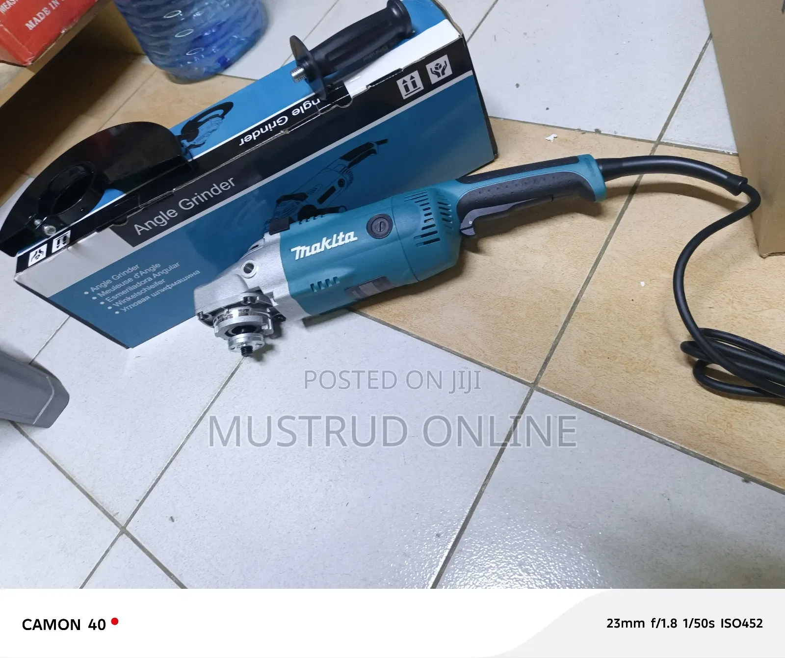 Makita 9" Grinder