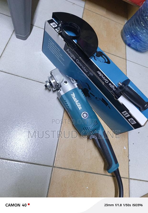 Quality Makita 9" Angle Grinder - main view