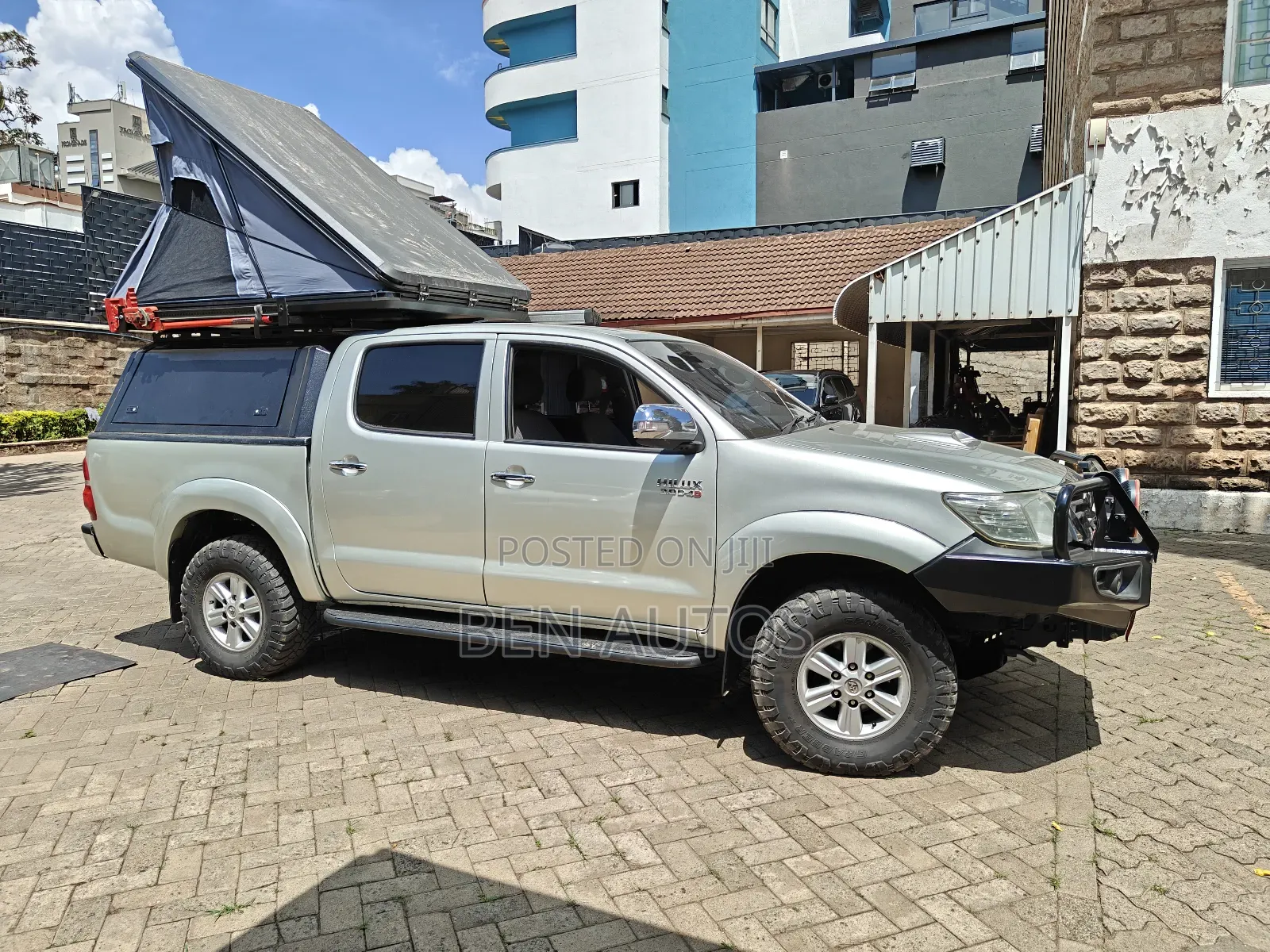 Toyota Hilux 3.0 D-4D 4x4 2015 Silver