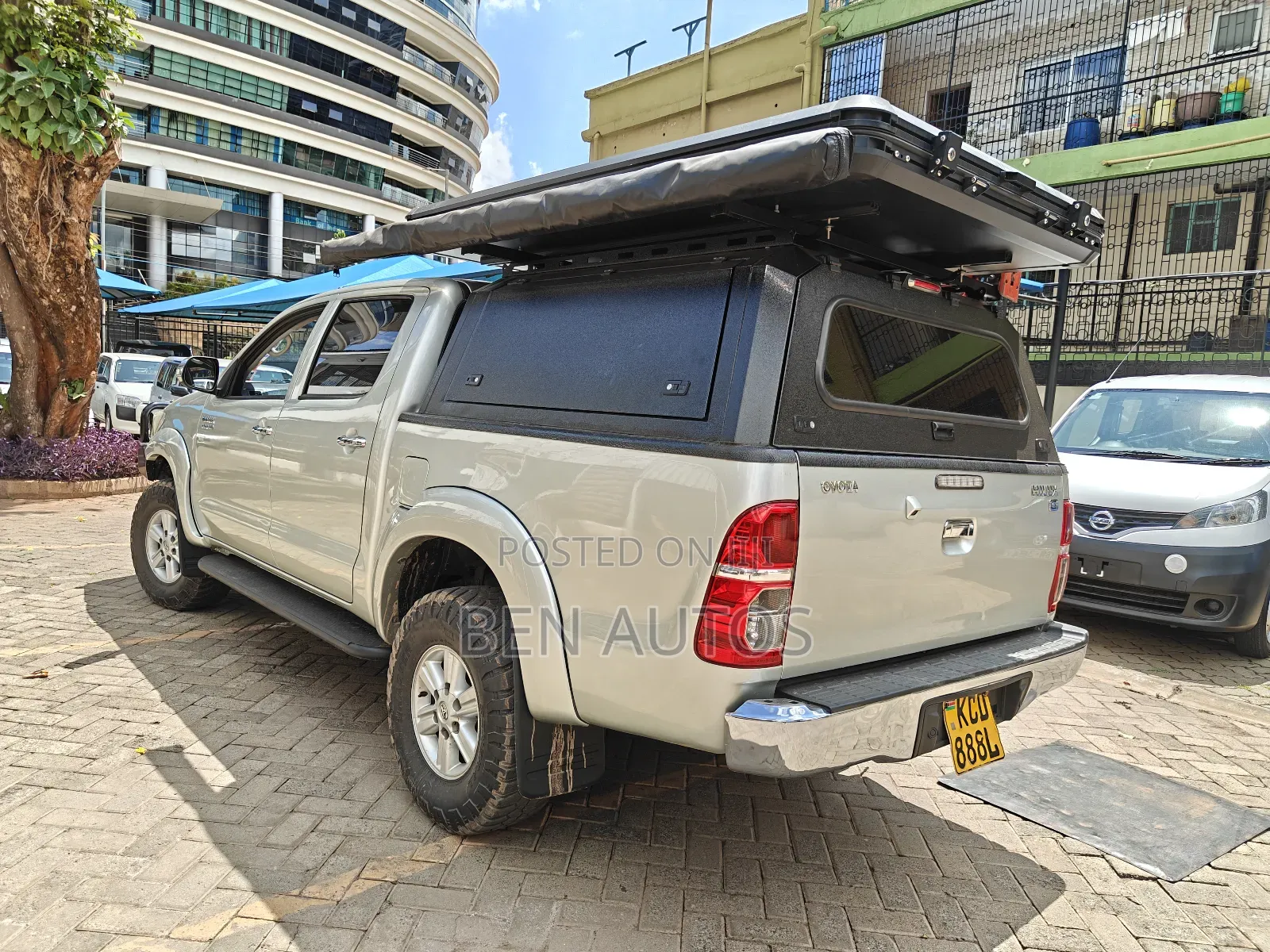 Toyota Hilux 3.0 D-4D 4x4 2015 Silver