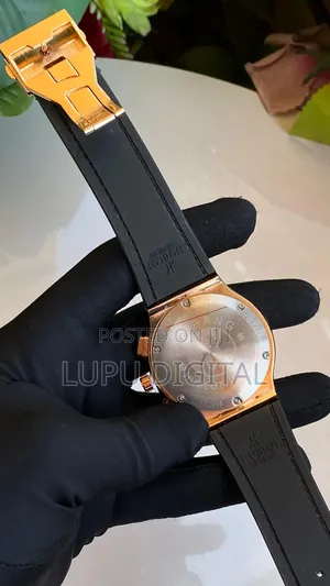 Hublot Chronograph Gents Watch Battery Powered