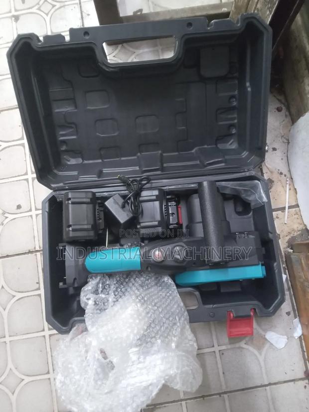 Chain Saw 12inch Rechargeable