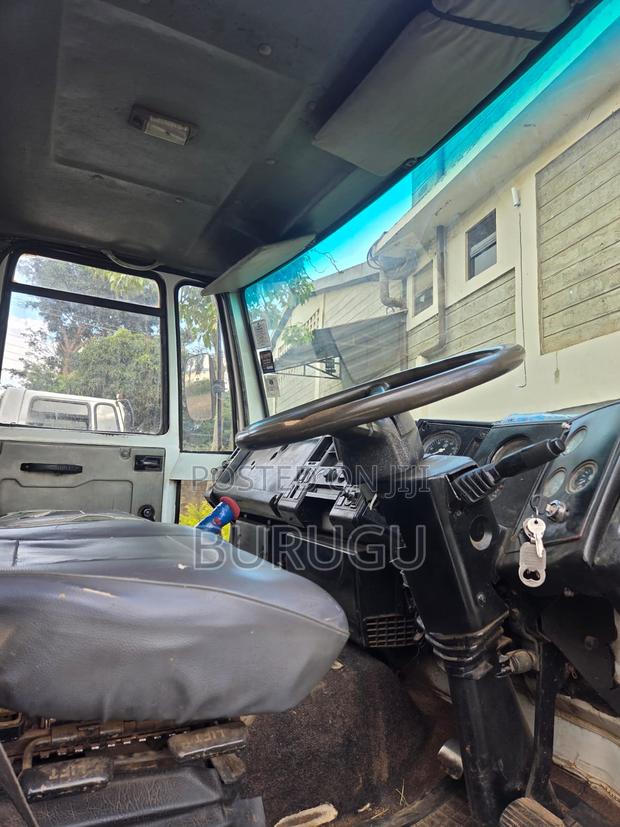 Ashok Leyland - thumbnail 5