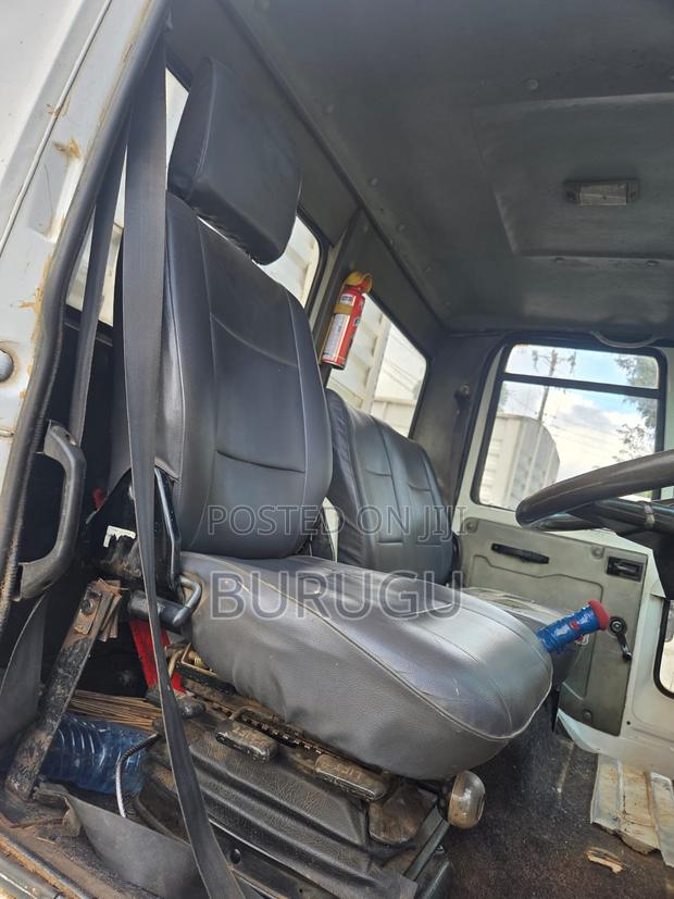 Ashok Leyland - thumbnail 6