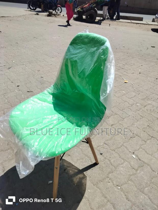 Green Eames Chair - main view