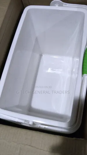 Generic Pacific 32l Large Capacity Cooler Box