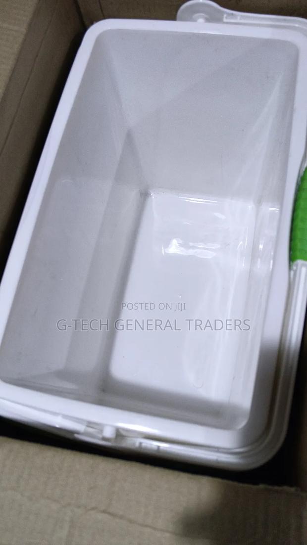 Generic Pacific 32l Large Capacity Cooler Box - thumbnail 4