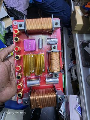 9025 Speaker Crossover - main view