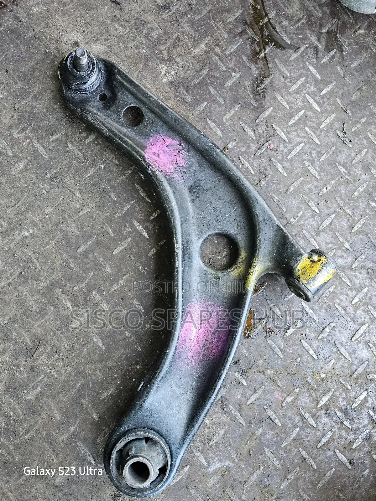 Arms Ractis/Vitz