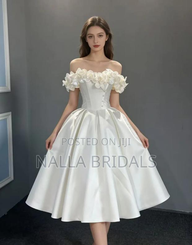 Civil Wedding Dress - thumbnail 2
