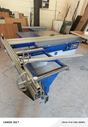Heavy Duty Wood Cutting Panel Saw