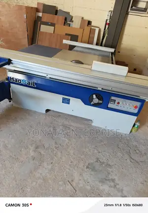 Heavy Duty Wood Cutting Panel Saw