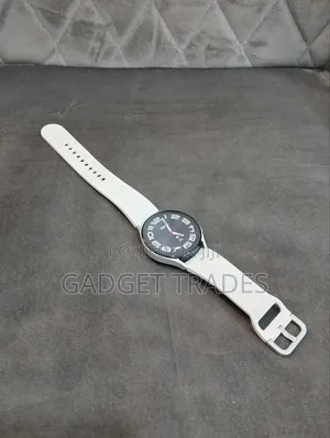 Samsung Galaxy Watch 5 44mm With Original Charger