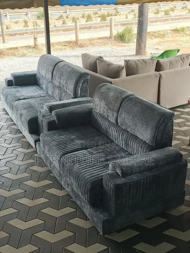 Amazing Fresh 5 Seater Couch 3,2