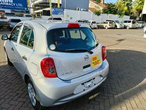 Nissan March 2018 Silver
