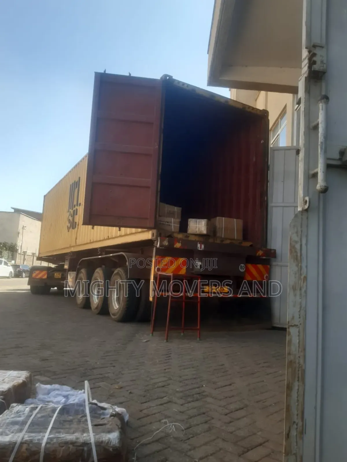 Trailers for Jobs and Cargo Delivery Are Readily Available