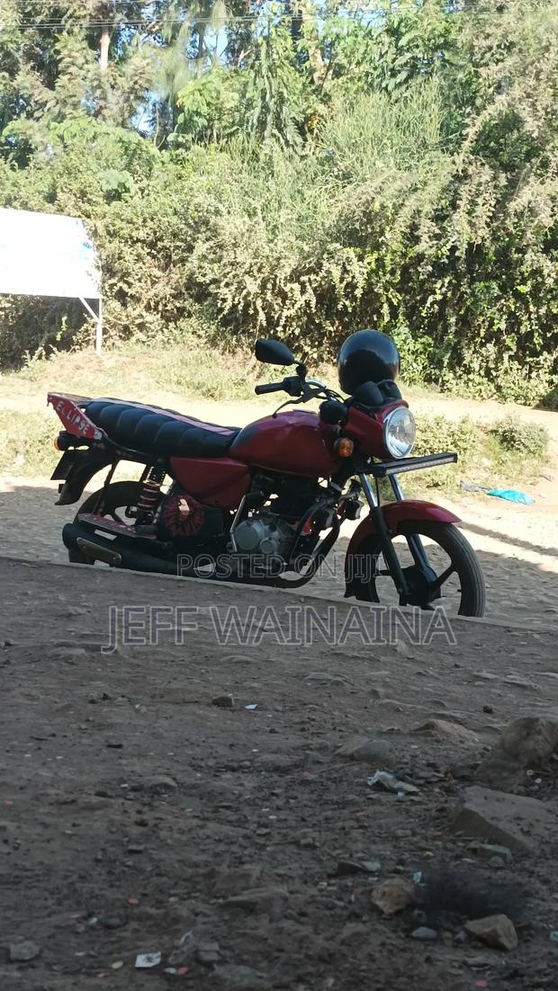 Bajaj Boxer 125 2024 Red - thumbnail 3