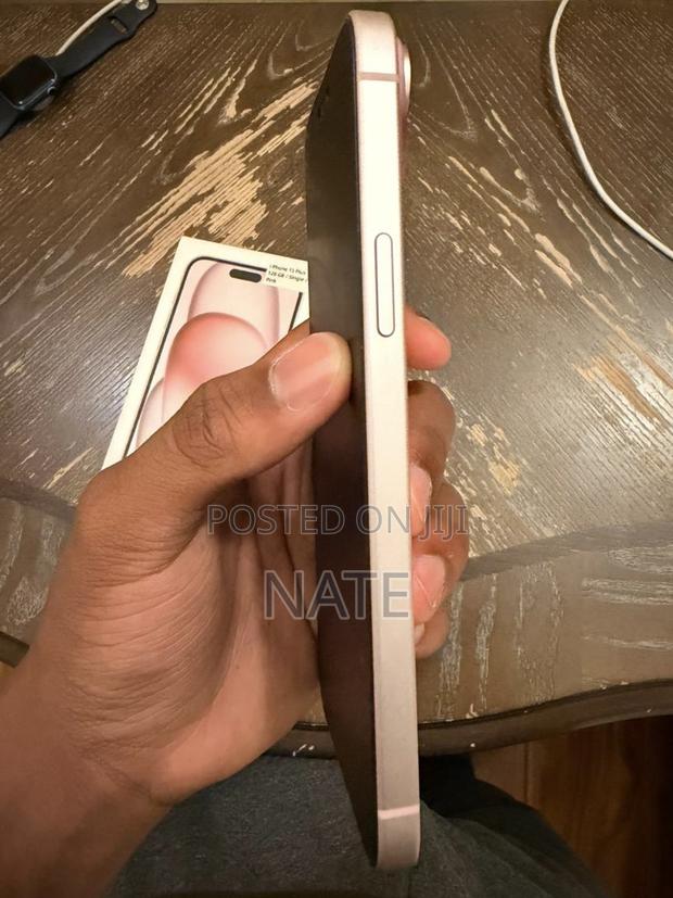 Apple iPhone 15 Plus 128 GB Pink - thumbnail 7