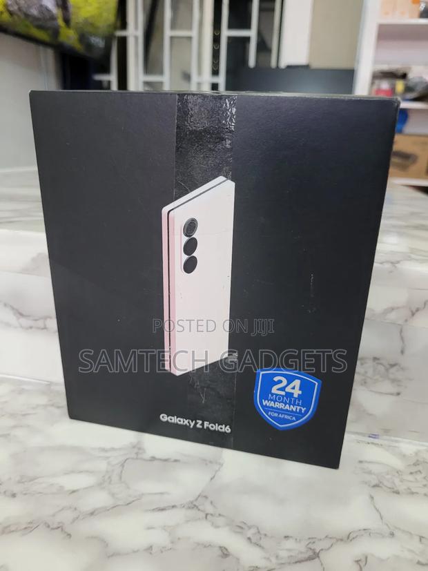 New Samsung Galaxy Z Fold6 512 GB Pink - thumbnail 3