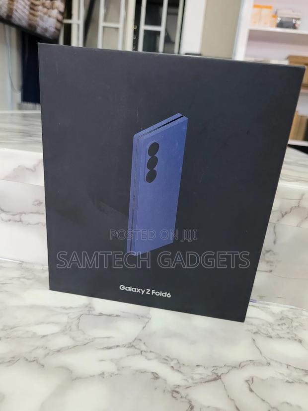 New Samsung Galaxy Z Fold6 256 GB Blue