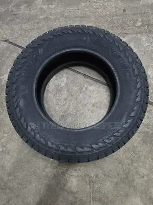 245 /65 R17 Khumo(All Terrein)