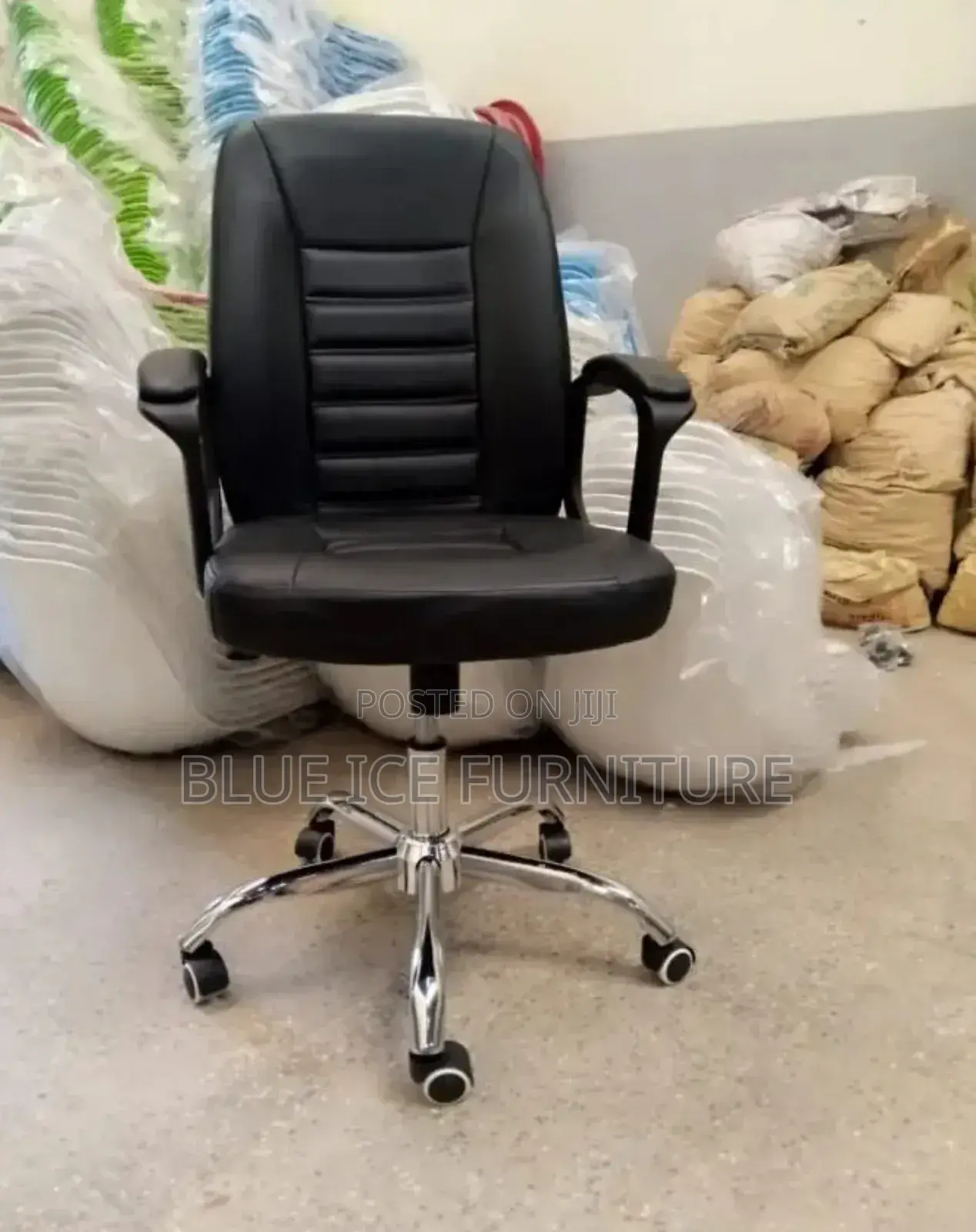 Swivel Office Chair.